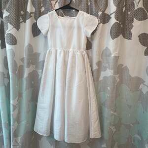 Rosebuds Ivory Flower Girl Dress Style 5114 Size 4 Wedding Church